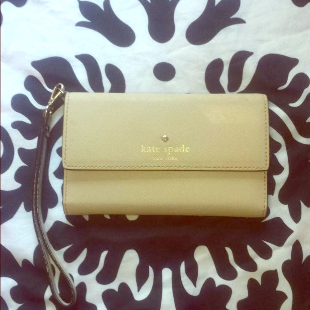 Kate spade ♠️ wristlet