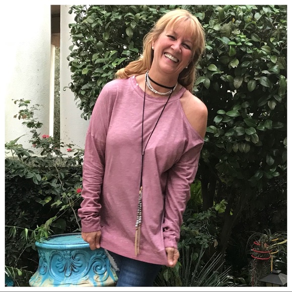 Oil Washed Cotton Slub, Cold Shoulder Top - Picture 3 of 8