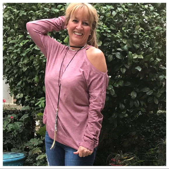 Oil Washed Cotton Slub, Cold Shoulder Top - Picture 4 of 8