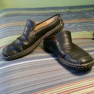 Sz 9 Black Leather Comfort Mules