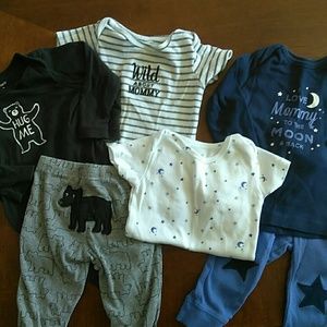 Carter's outfits! Boys 6-9 months. Bundle!