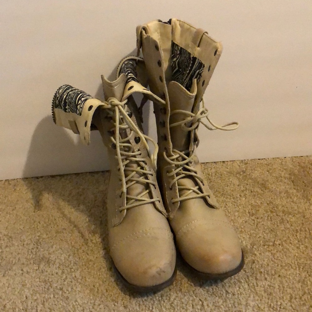 AZtech Boots size 7