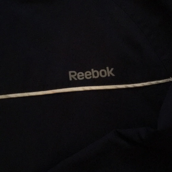 Reebok Zip up Jacket (windbreaker) - Picture 2 of 3