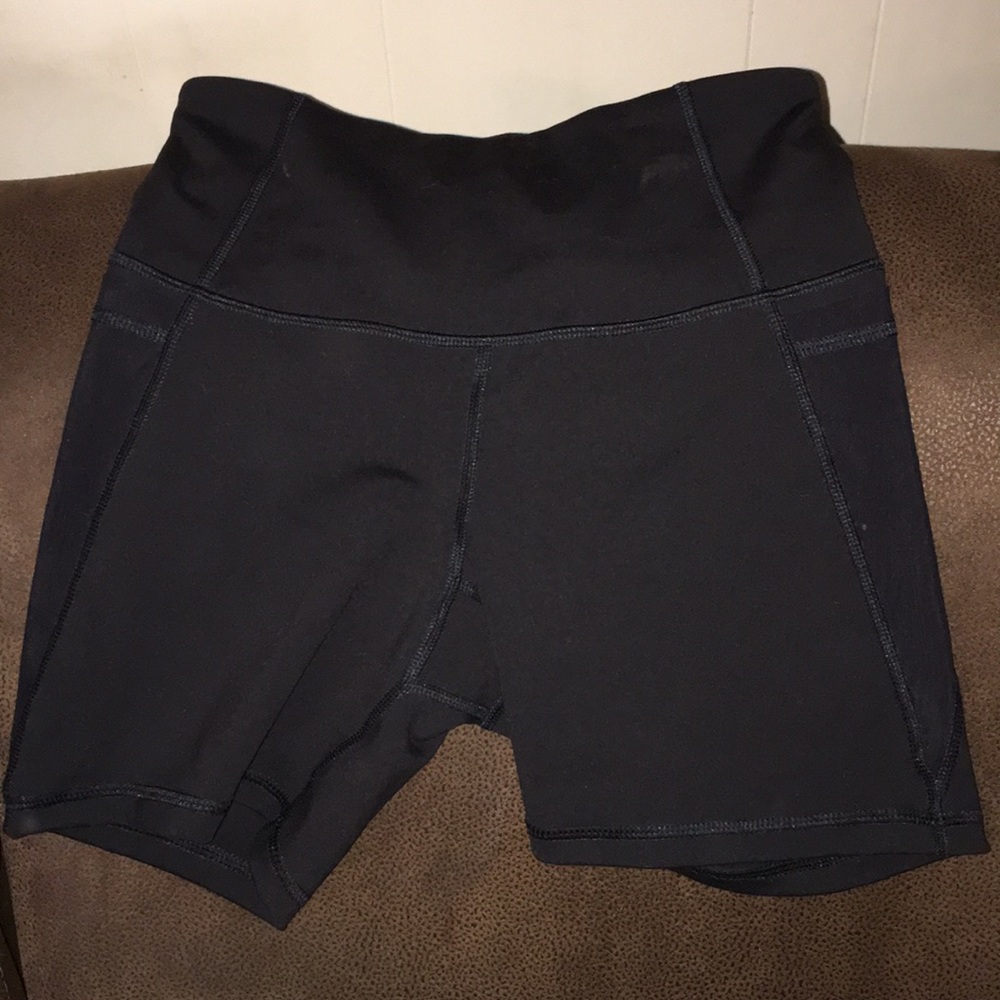 Old navy small never worn cycling/athletic shorts