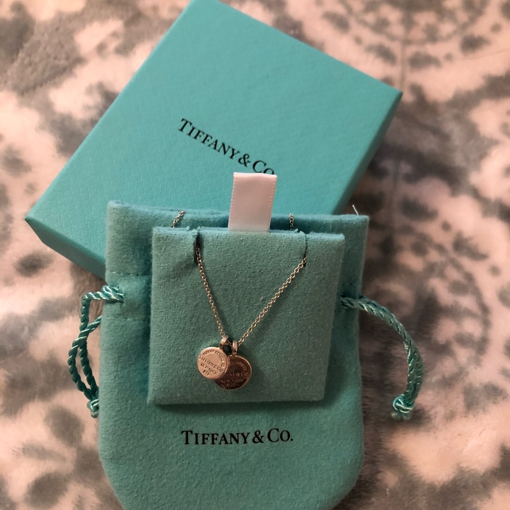 Tiffany & Co duo circle necklace