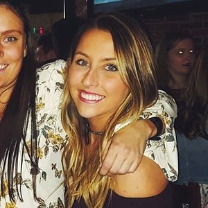 Meet your Posher, Claire