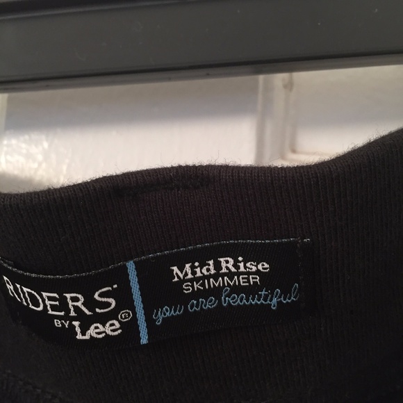 Lee Riders Capris - Picture 4 of 8