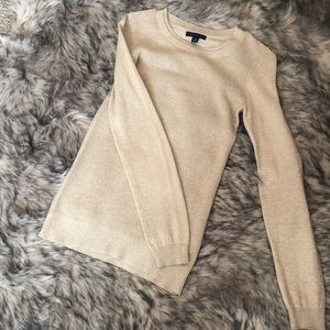 Tommy Hilfiger sweater