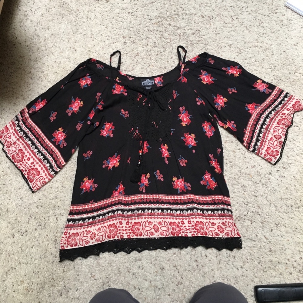Cold shoulder tunic