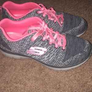 Sketchers size 8