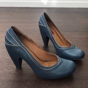 Unworn Miz Mooz Blue Vintage Feel Pumps