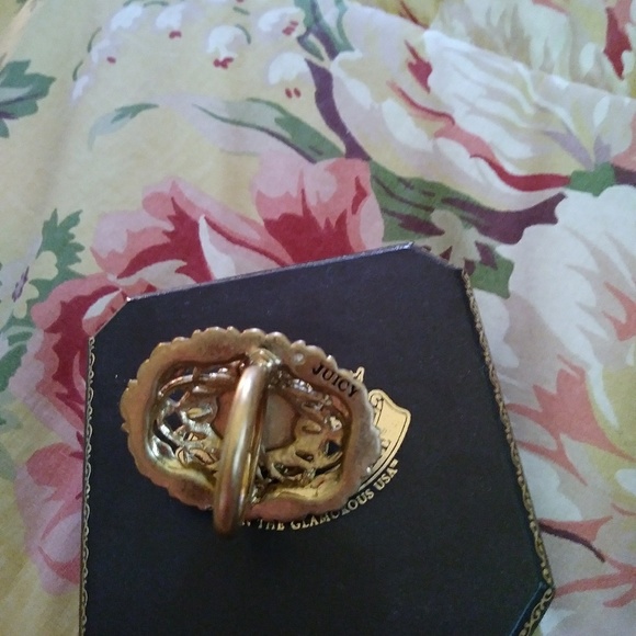 Ring - Picture 2 of 2