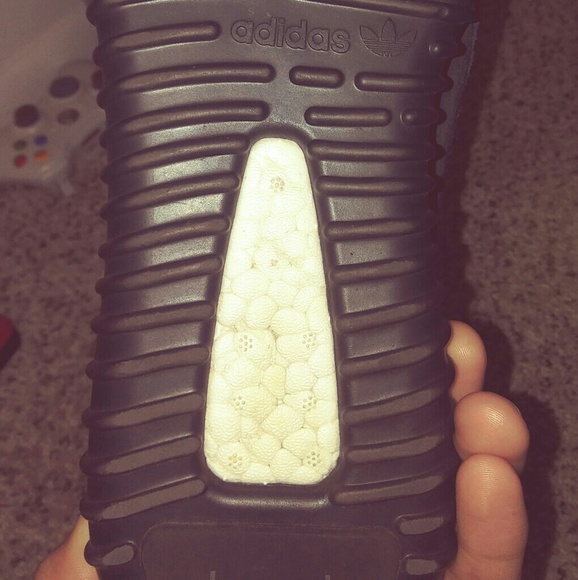 Yeezy 350 boost pirate black - Picture 3 of 6