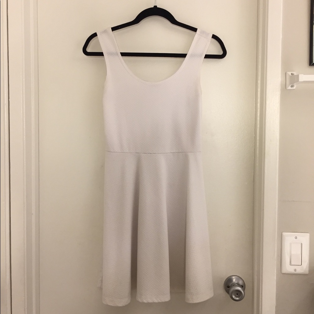 White Sleeveless Midi Dress