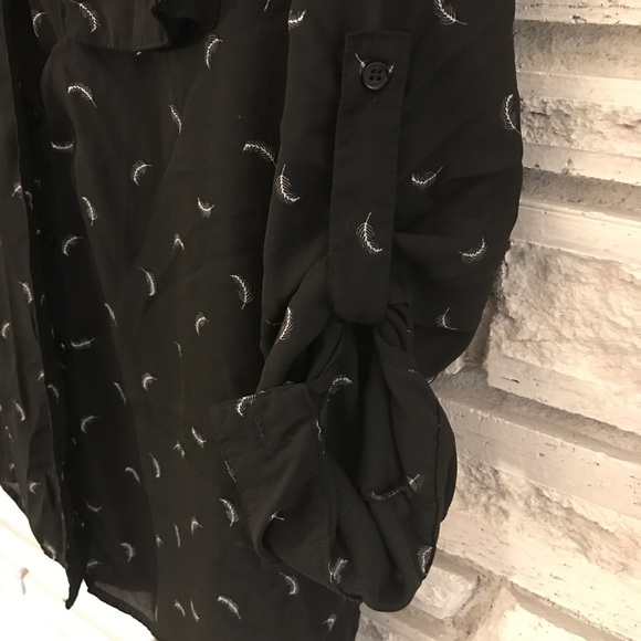 💕✨TRADED✨ L❤️VE TREE button down shirt w/feathers - Picture 4 of 7