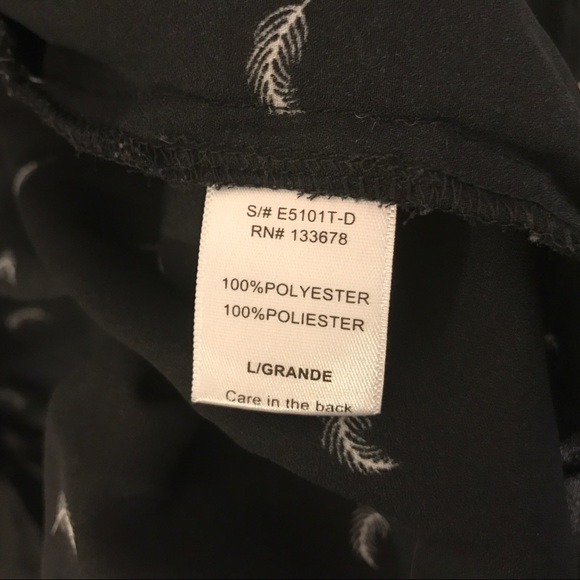 💕✨TRADED✨ L❤️VE TREE button down shirt w/feathers - Picture 7 of 7