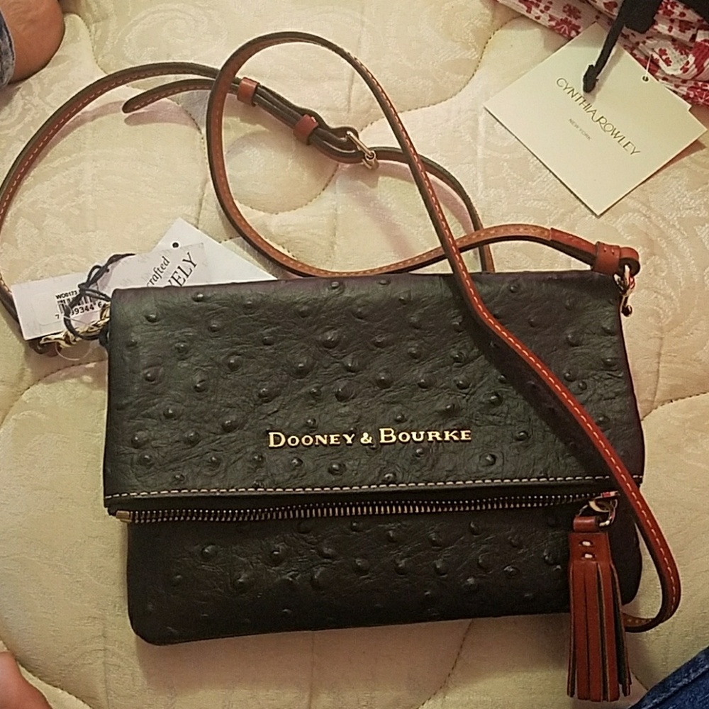 Brand new dooney and Bourke crossover hand bag