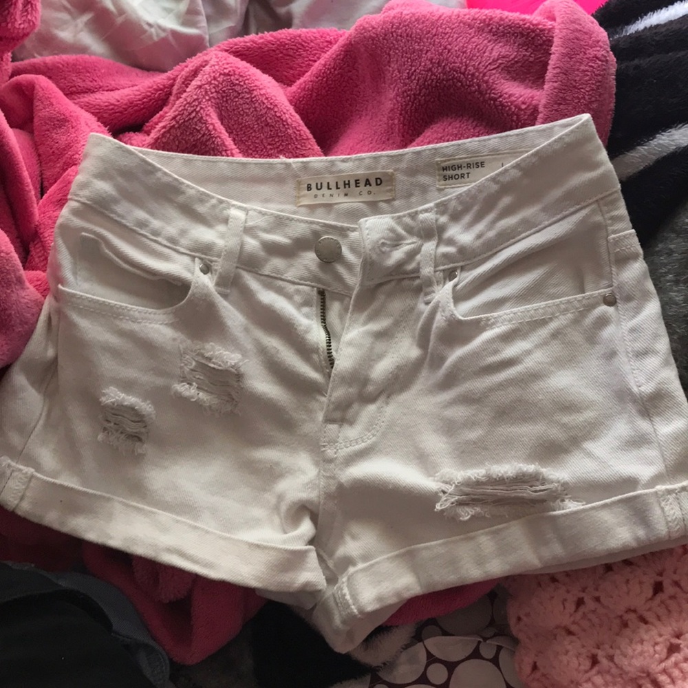 White bullhead high rise shorts size 22 💟