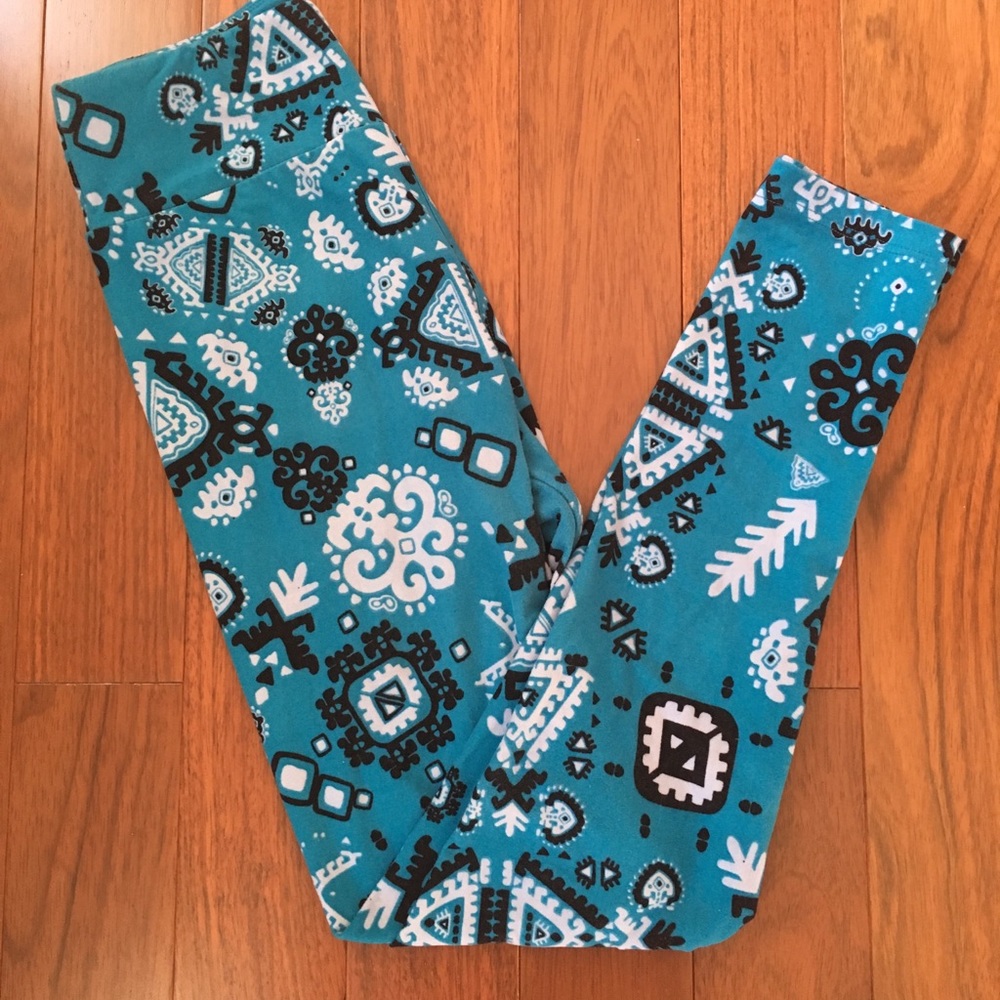 LuLaRoe OS leggings!