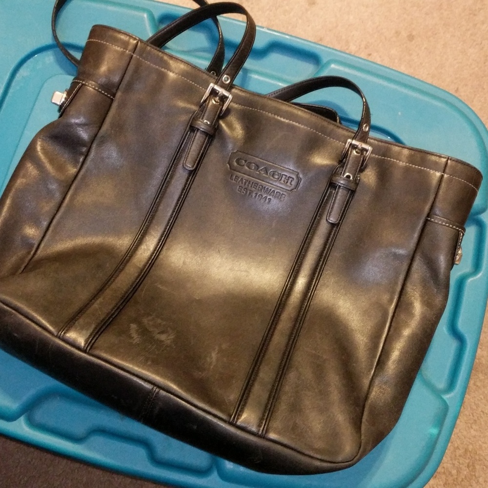 🚨Black Coach Gallery Tote🚨