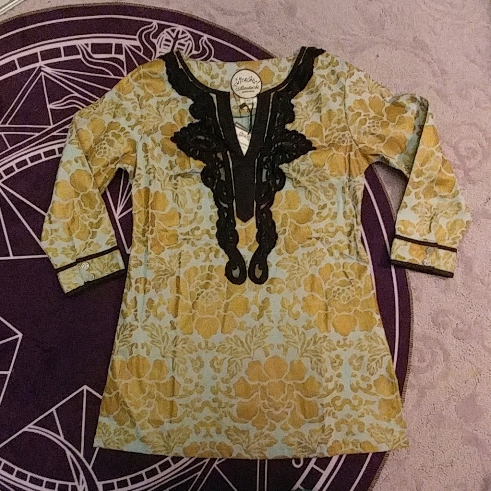 NWT Almatrichi size 42 US 10 Blouse