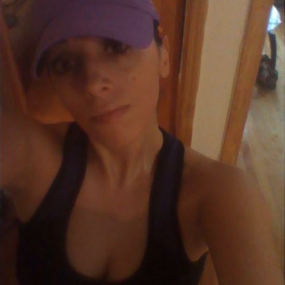 Meet your Posher, Delia