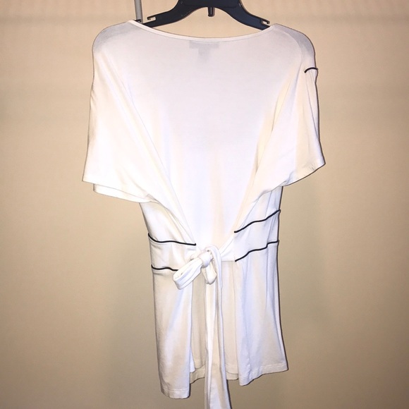 Top - Picture 2 of 2