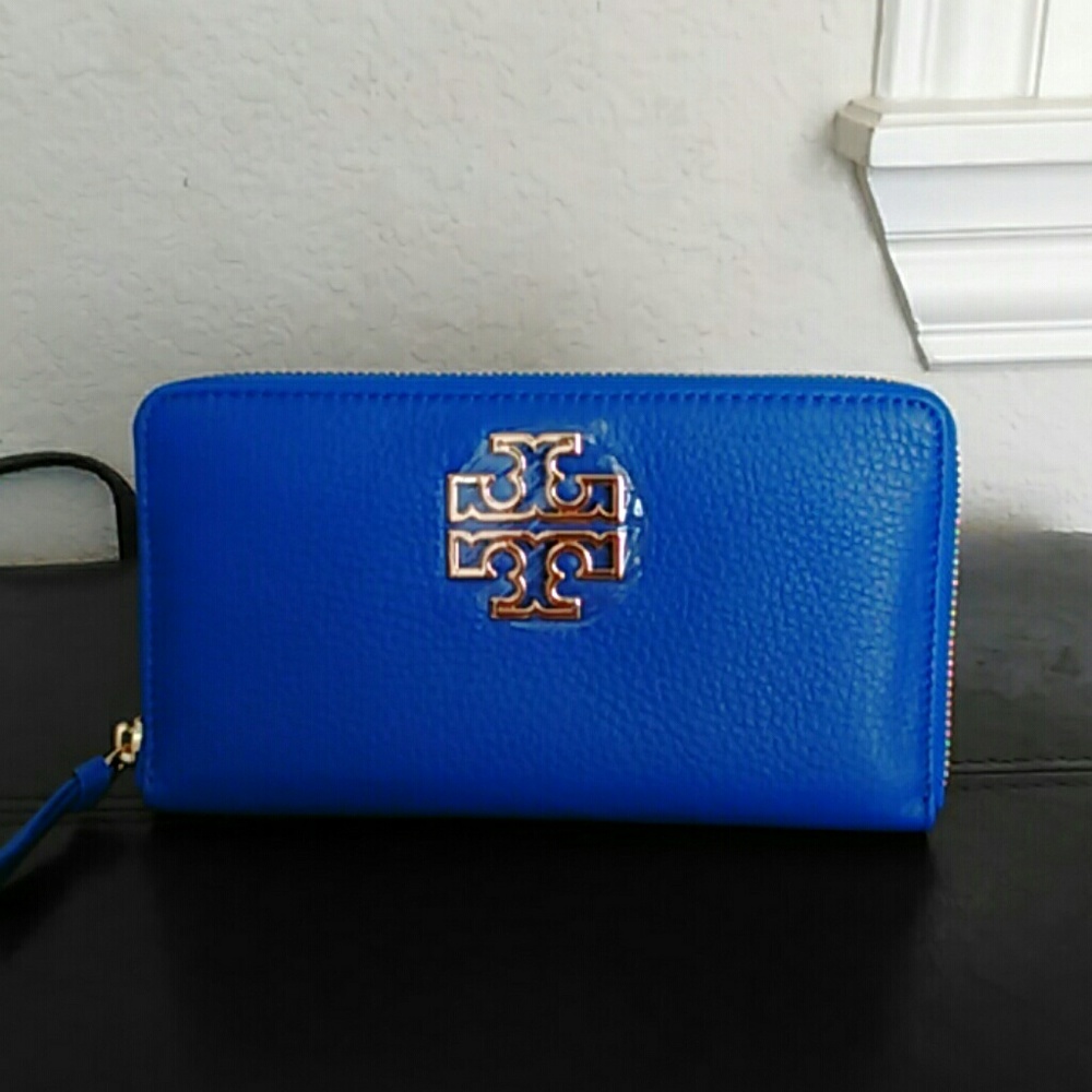 NWT TORY BURCH BRITTEN zip continental wallet blue