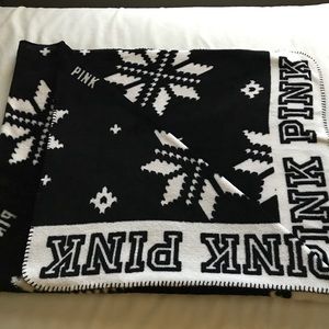 💗 PINK throw blanket 💗