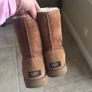 Women's ugg boots size 6