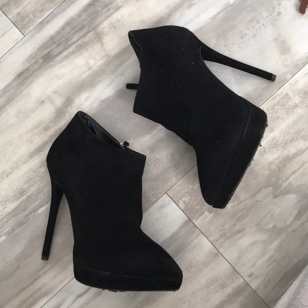 Giuseppe Zanotti Suede Ankle Booties Fall Staple
