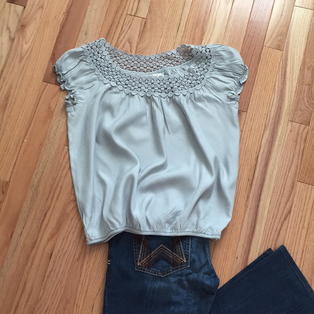 🔆 Grey Top 🔆 NWOT