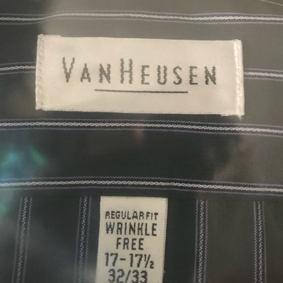 Men’s BNWT Van Heusen Dress Shirt - Picture 2 of 3
