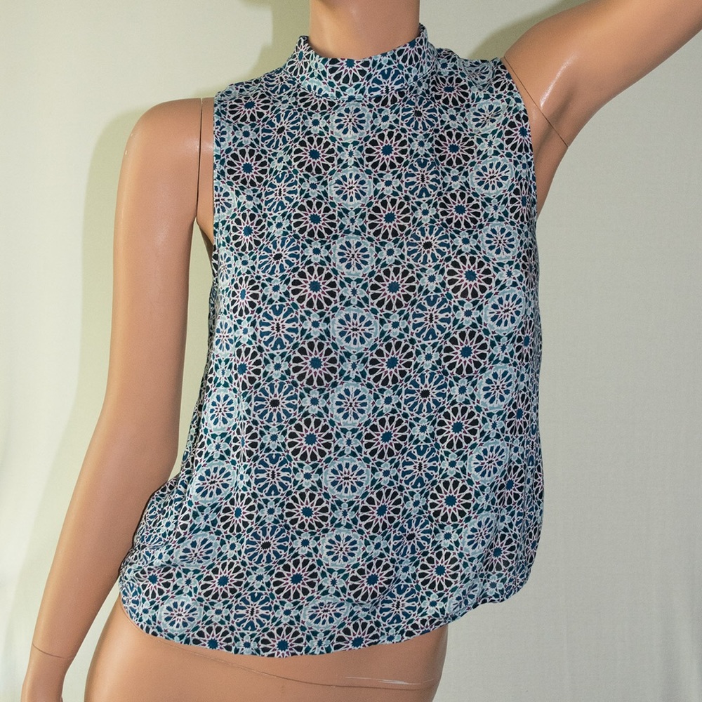 Dressy sleeveless shirt