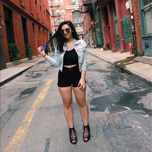 Meet your Posher, Samantha