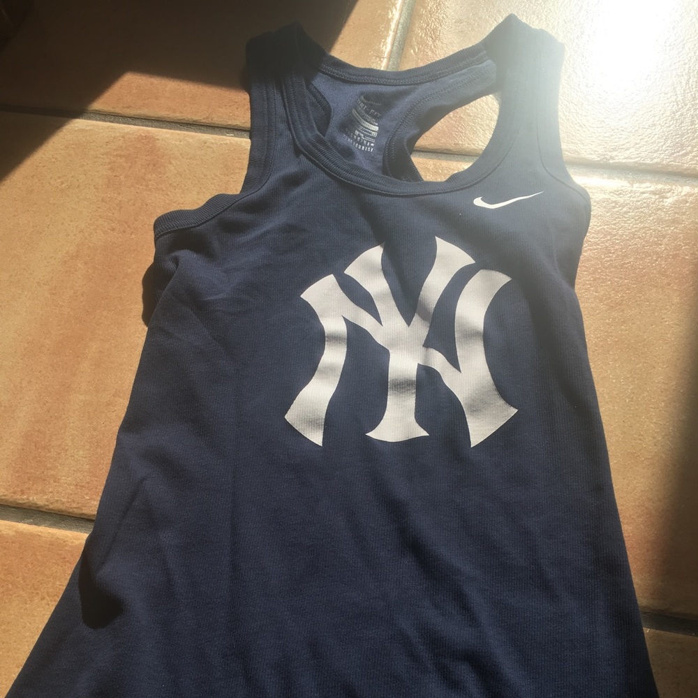 Nike drifit yankees tank