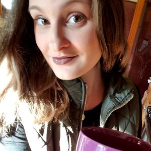 Meet your Posher, Kari