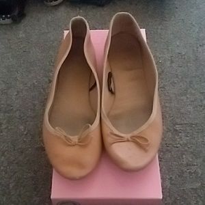 Tan Flats