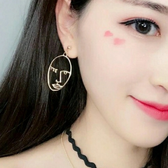 5 for $25 Gold Color Face Mask Earring - Picture 2 of 2