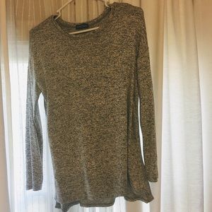 Perfectly cozy, soft grey crew neck sweater