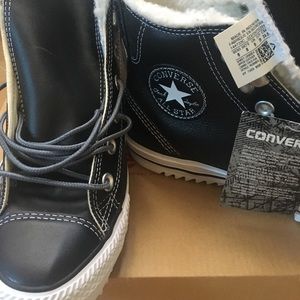 Women’s Converse Shoes