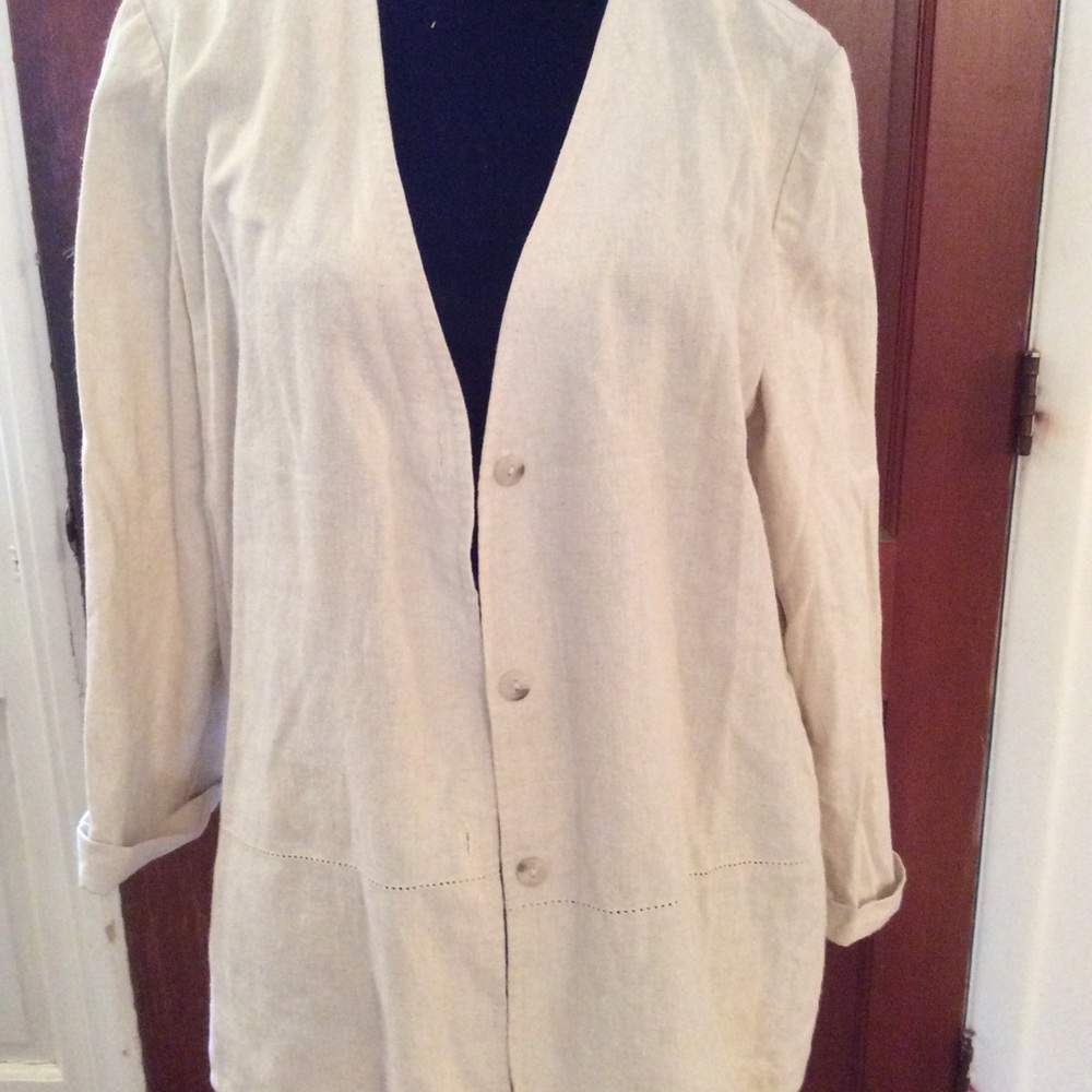 Blazer - Picture 2 of 4