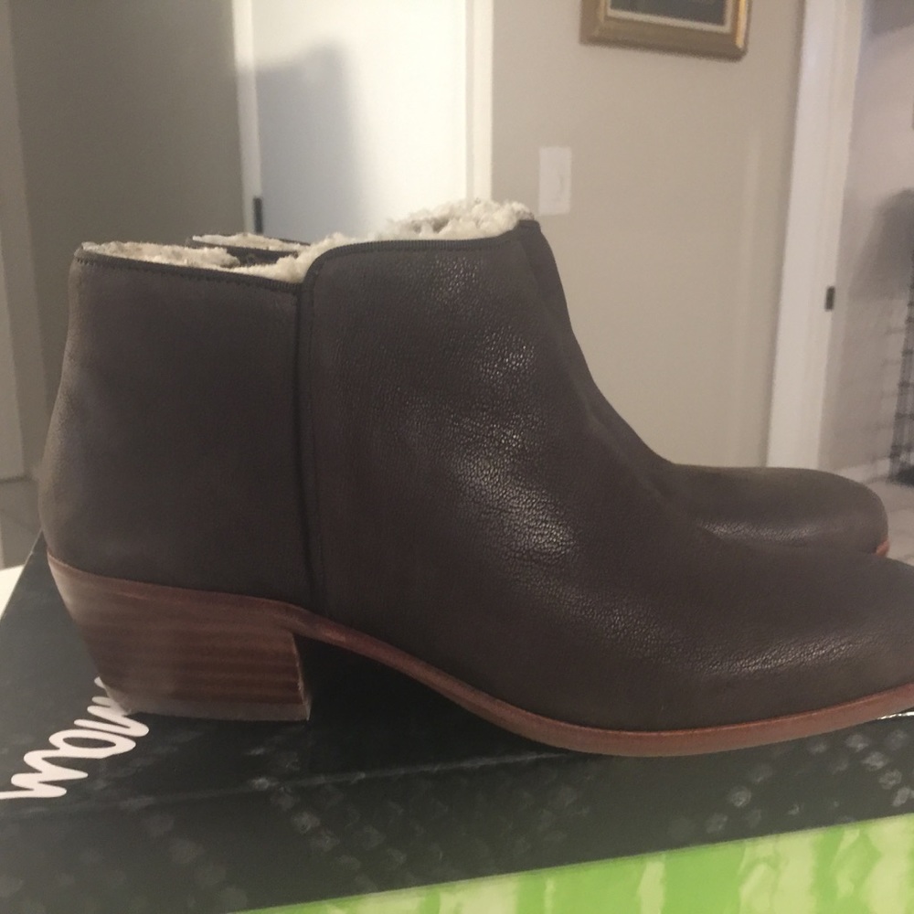 Sam Edelman Petty Ankle Bootie (Women 7M)