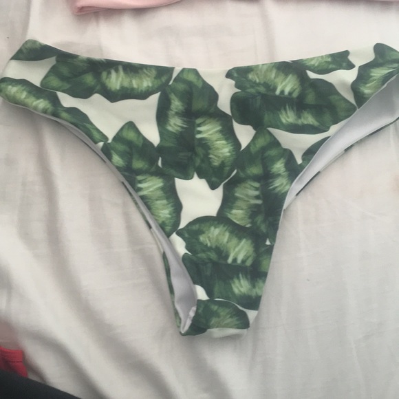 Bikini set - Picture 3 of 5