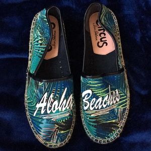 Like-new Sam Edelman Aloha Beaches Espadrilles