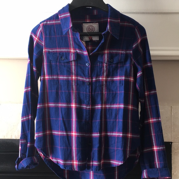 Cute striped flannel. - Picture 3 of 7