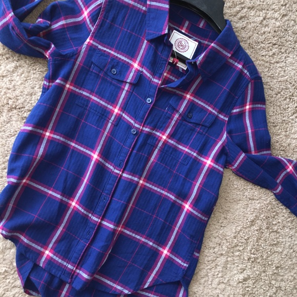 Cute striped flannel. - Picture 5 of 7