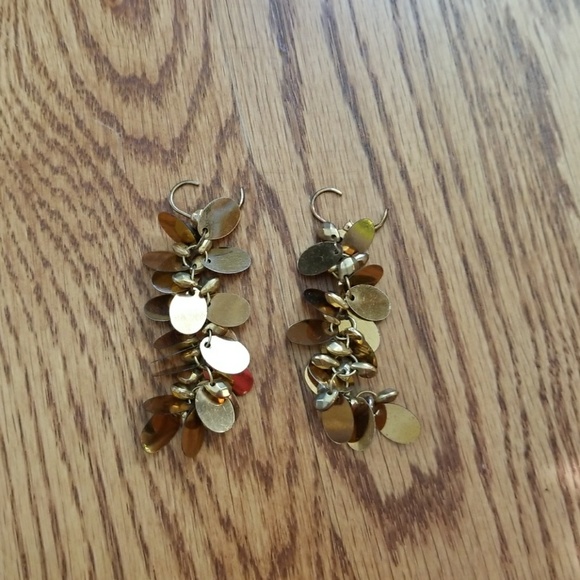 Jewelry - Gold sequin earrings