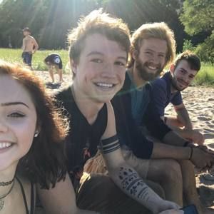 Meet your Posher, Bradley