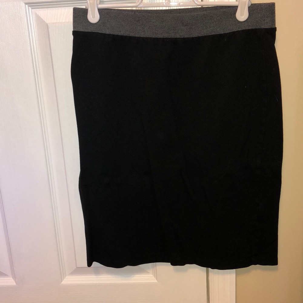 Black stretchy pencil skirt!